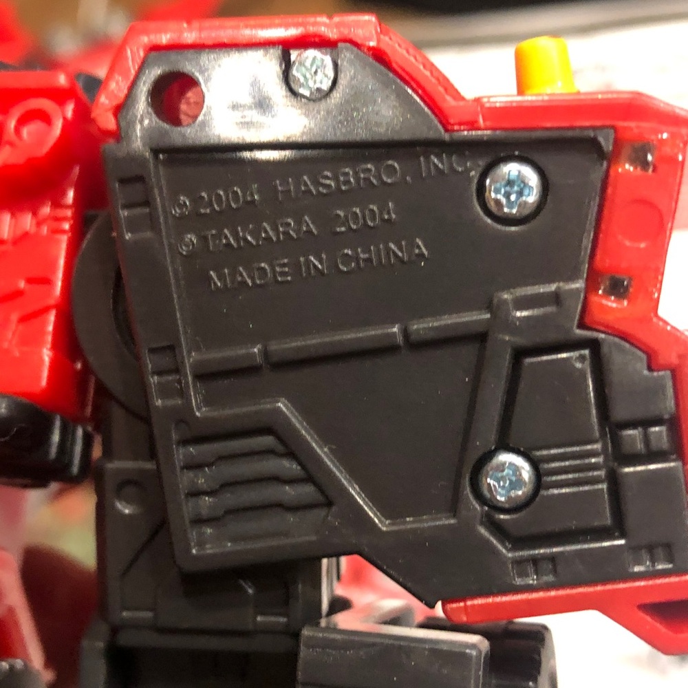 2004 Hasbro Transformers Cybertron Optimus Prime (Primus Unleashed) - Picture 10 of 13